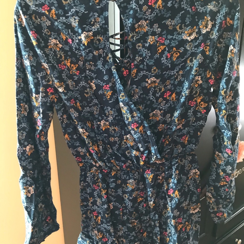 Romper - Picture 2 of 3